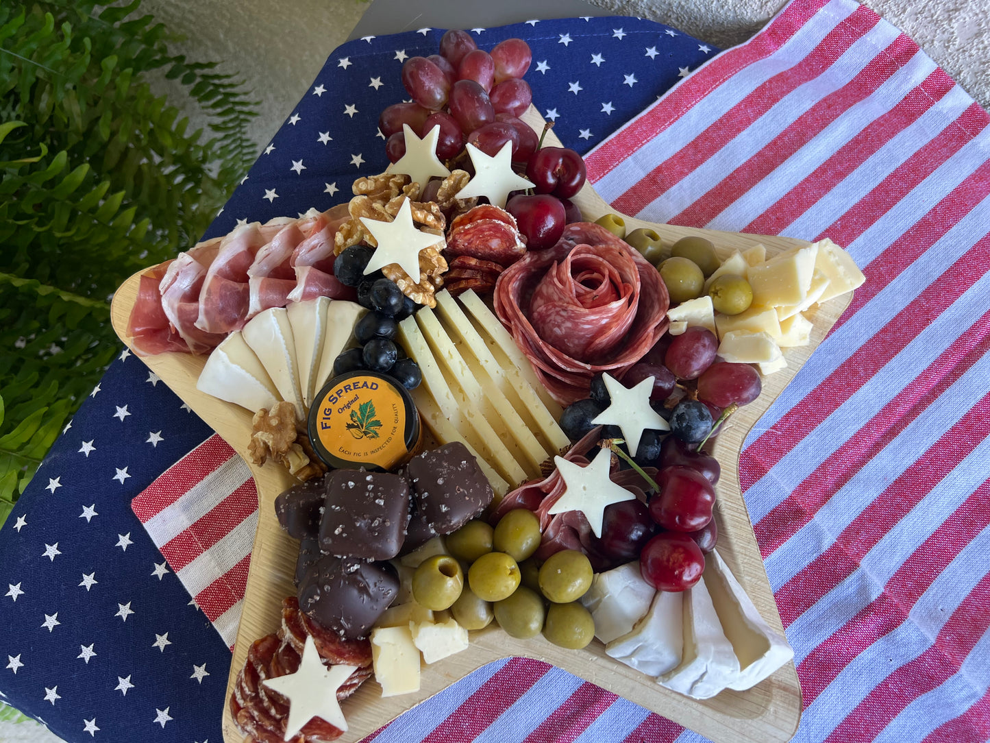 Star Arrangement (serves 6)