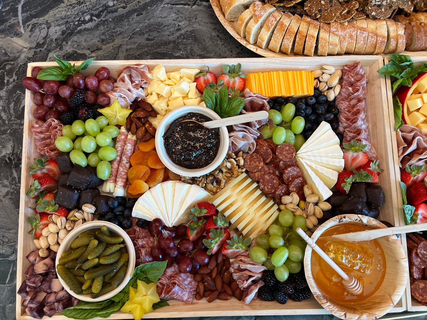 Extended Arrangement (Serves 20)